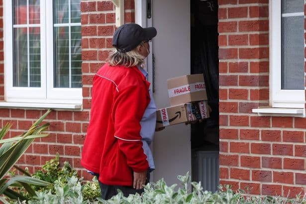 Earliest and latest times Royal Mail can knock on doors and 'pause' deliveries