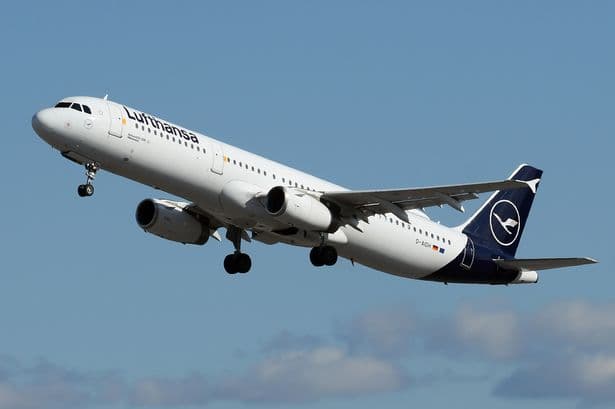 Lufthansa flight to US declares mid-air emergency at 33,000ft above UK
