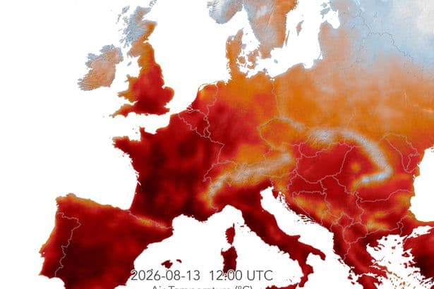 New timelapse maps show how scorching 40C heatwave spread across Europe causing tens of thousands of deaths