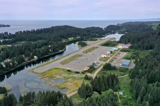 Four dead after plane plunges into Alaska lagoon with bodies 'pulled from water'