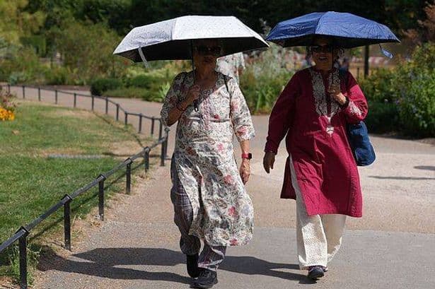 Met Office issues fifth heatwave verdict as 33C scorcher forecast on Sunday