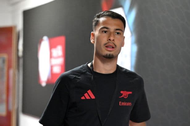 Arsenal stars 'side with Gabriel Martinelli' as Mikel Arteta tries to force him out