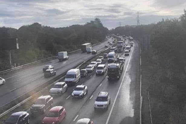 Crash on M4 in Cardiff causes early morning delays