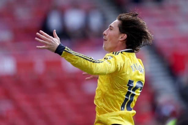 Paul Merson makes feelings clear on Harry Wilson and James Trafford's Leeds United debuts