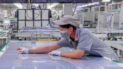 Trump imposes 15% tariff on key chip material to counter China