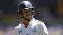 England recall Lawrence for Pakistan Tests as Root begins new captaincy stint