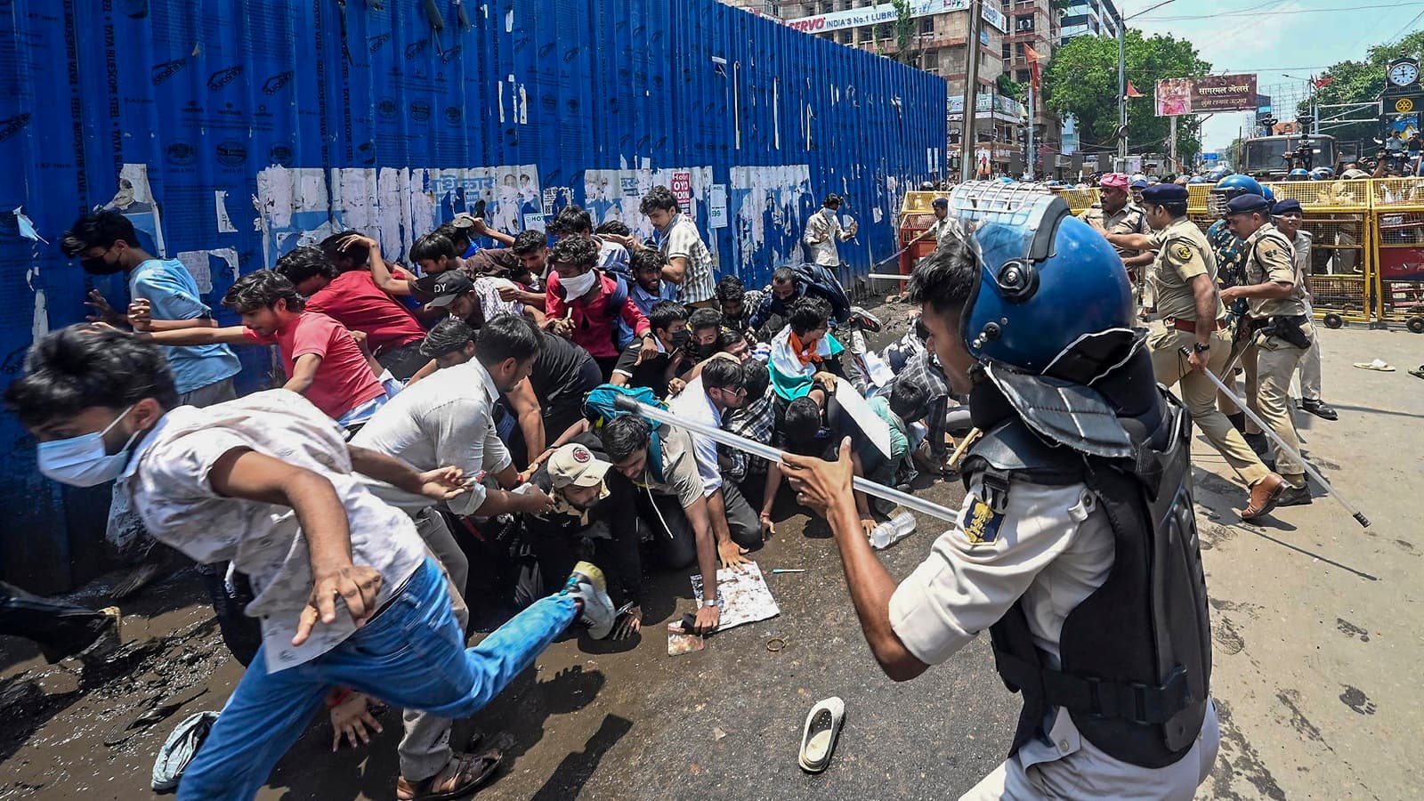 Bihar withdraws 64 FIRs against NEET protesters but cases against 21 in Siwan remain
