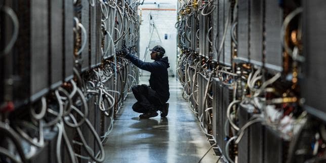 ¿Están demoliendo el Hawthorne Race Course para construir un centro de datos? Cicero cree que sí
