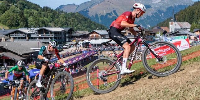 Mountain activities overwhelm French Alps: 'We are happy to welcome vacationers, but we have reached a limit'