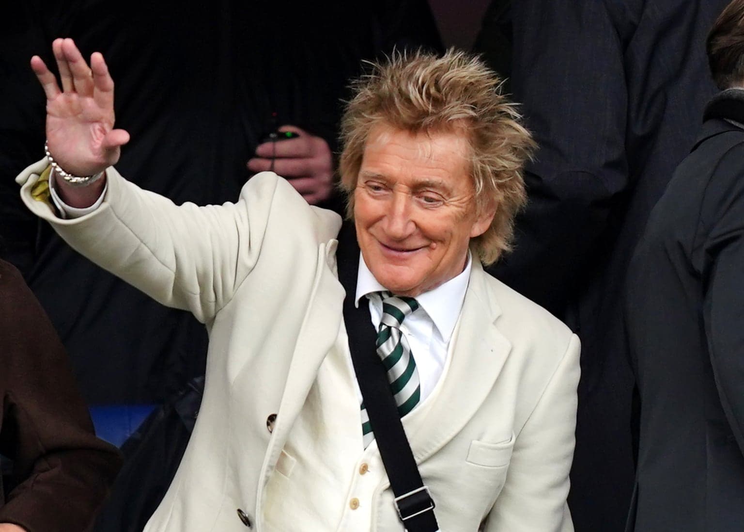 Rod Stewart cancels remainder of US tour after heart operation