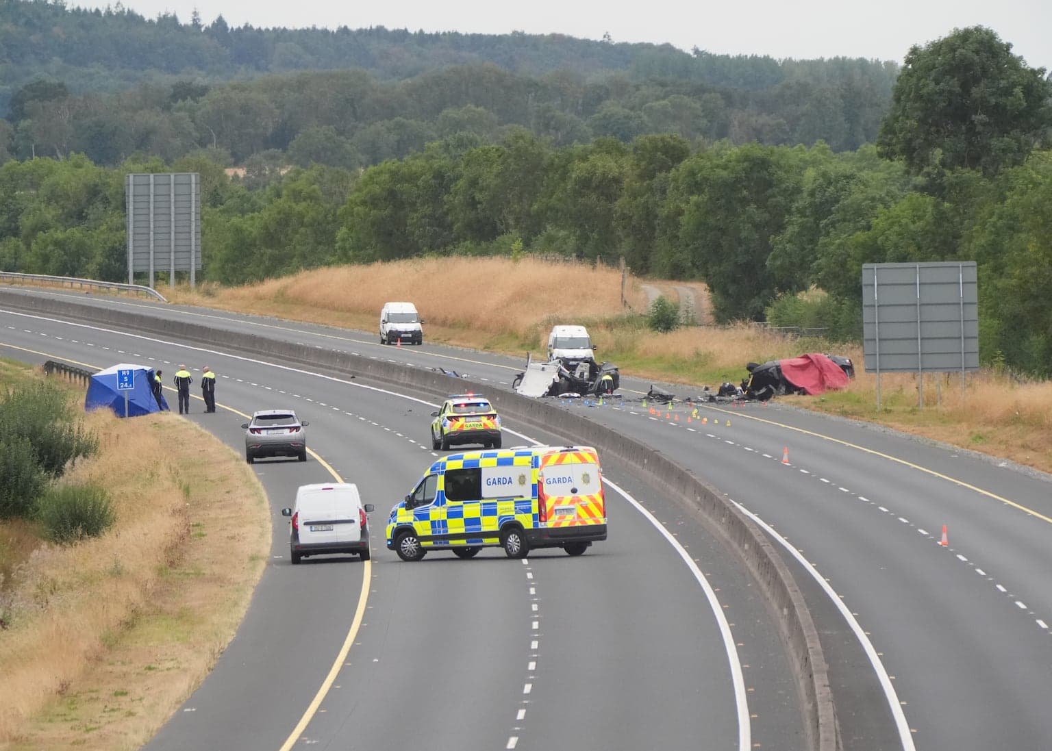 Five teenagers dead after crash involving car on wrong side of motorway in Co Kildare