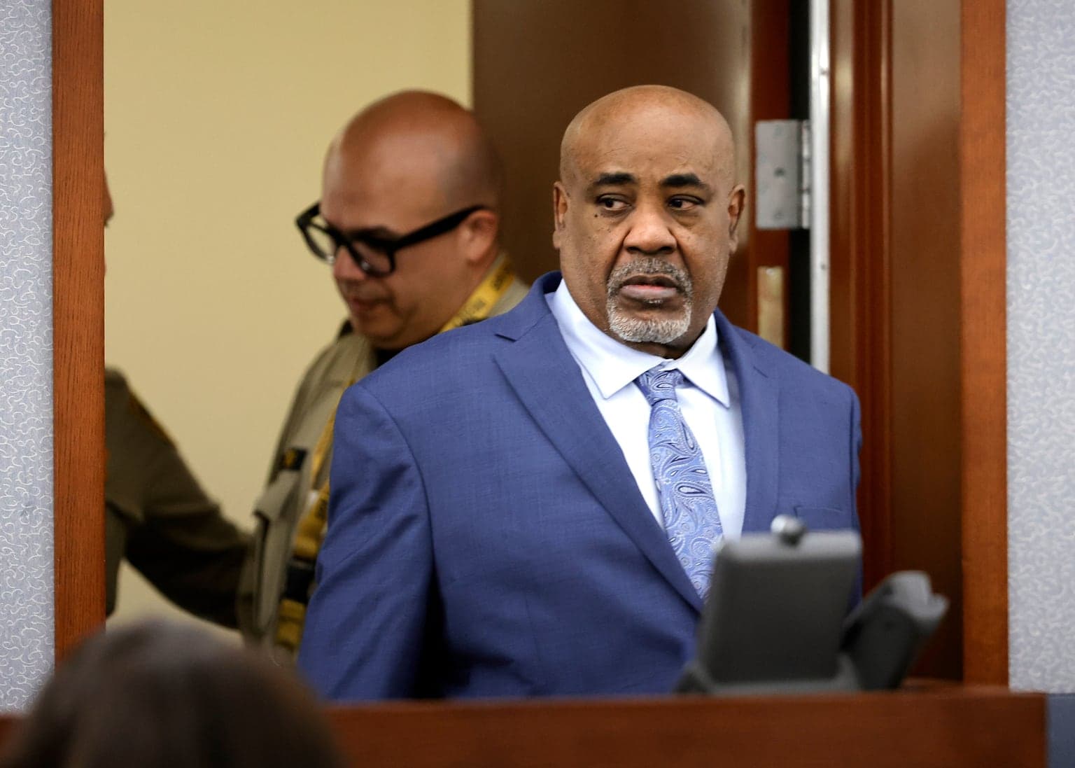 Suge Knight could be a hostile witness at Tupac Shakur murder trial, lawyer says