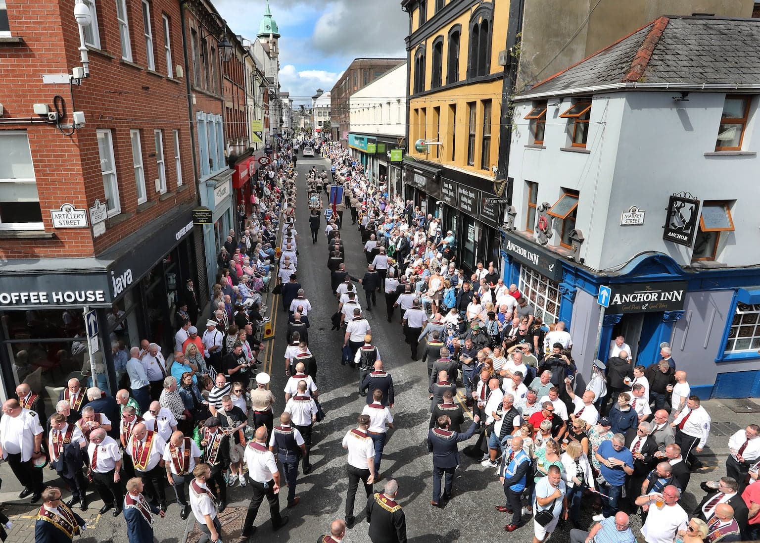 Apprentice Boys urged to ‘show respect’ after anti-Catholic slurs during Derry parade