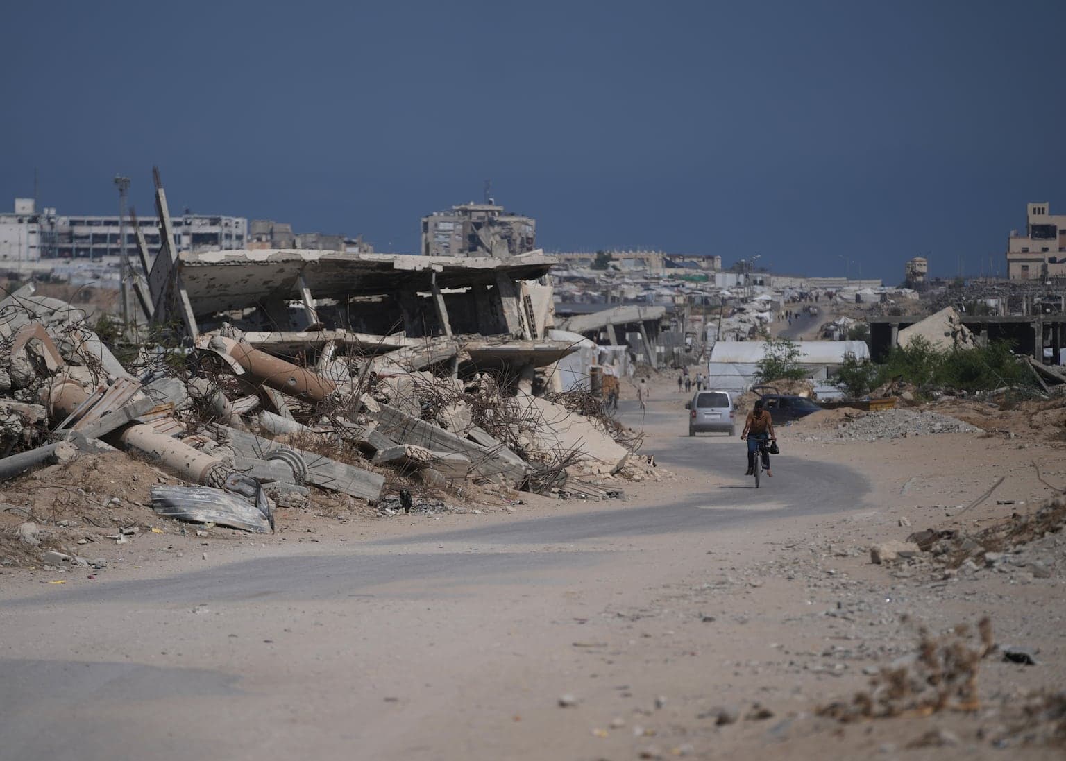 Trump says Hamas will disarm as part of plan to bring peace to Gaza