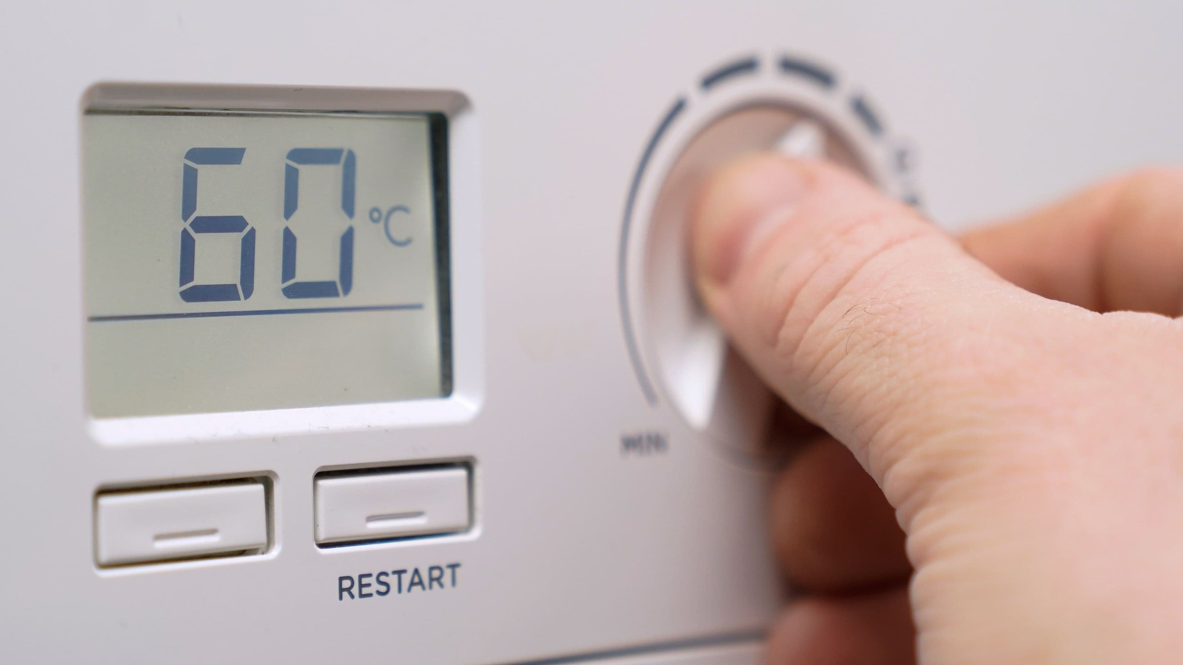 Ofgem to reveal new energy price cap and how it impacts household bills - ITVX