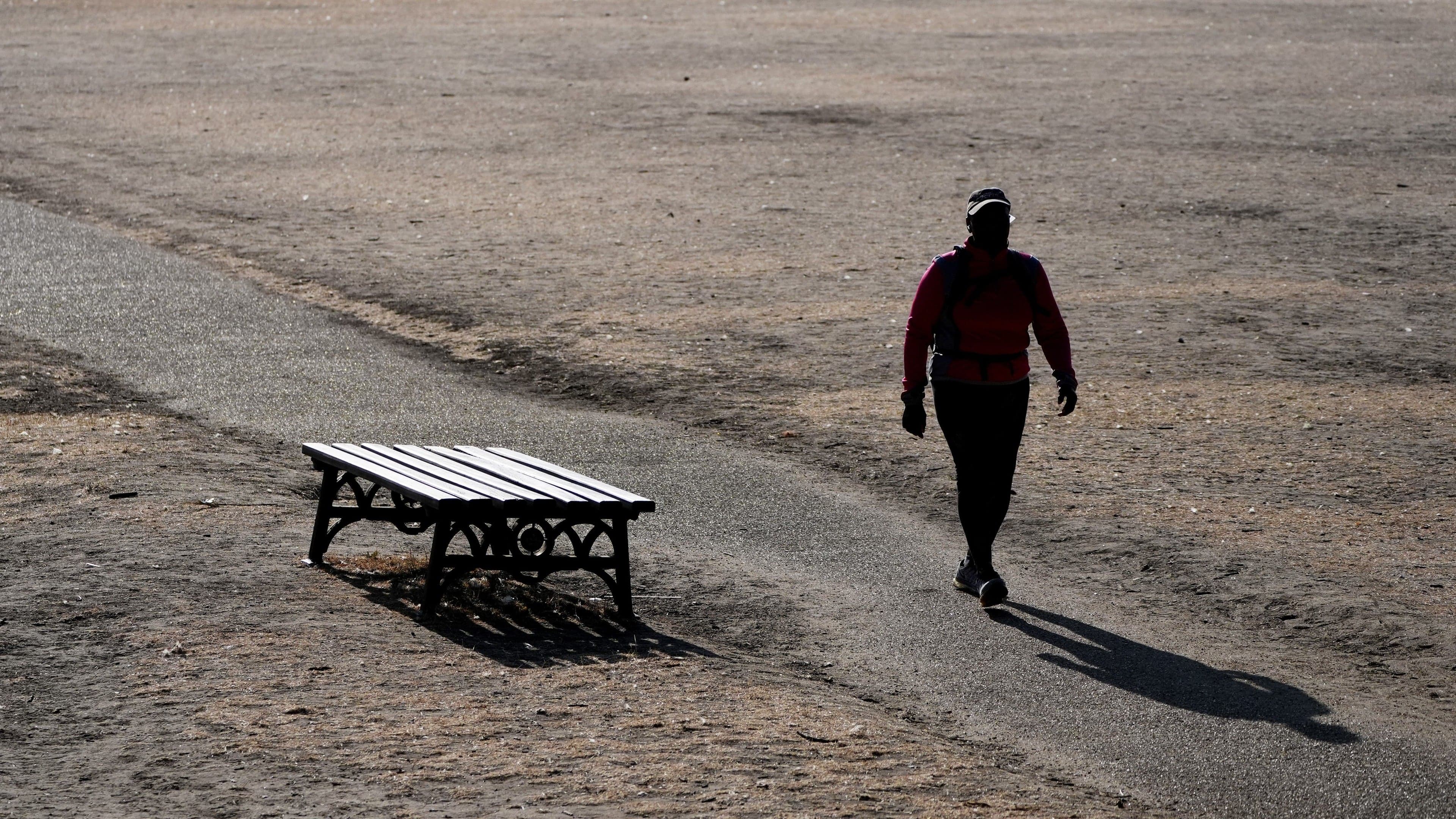 Swathes of England under heat health alerts as temperatures to rise to 30s again