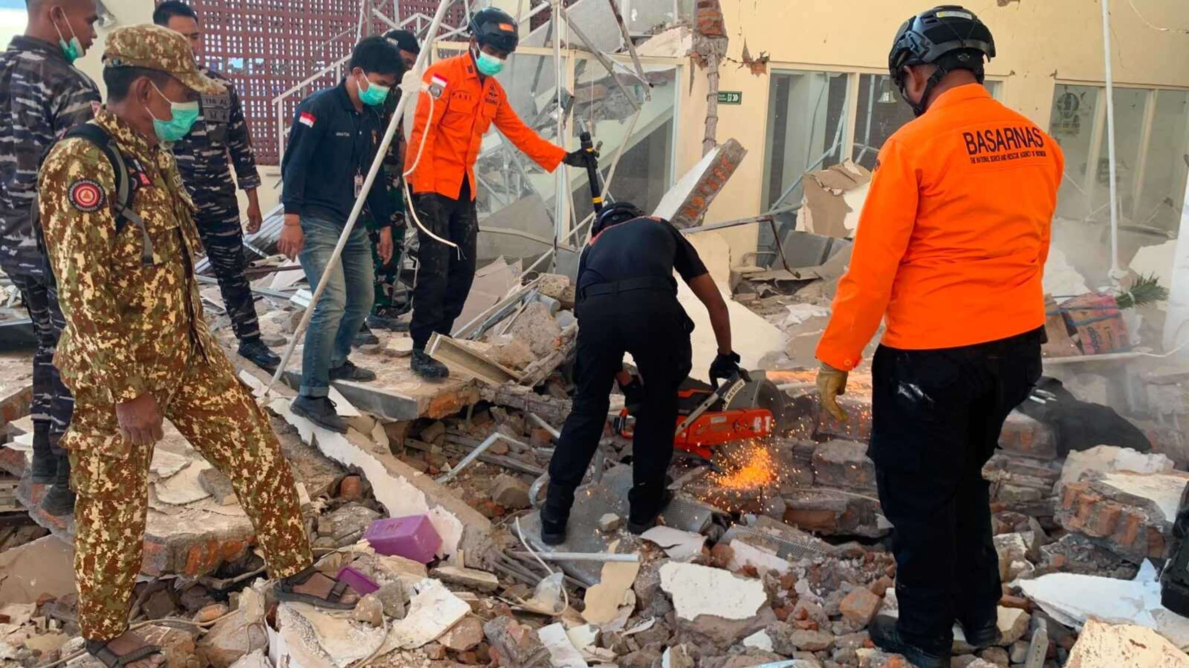 At least 20 dead after powerful earthquake strikes Indonesia