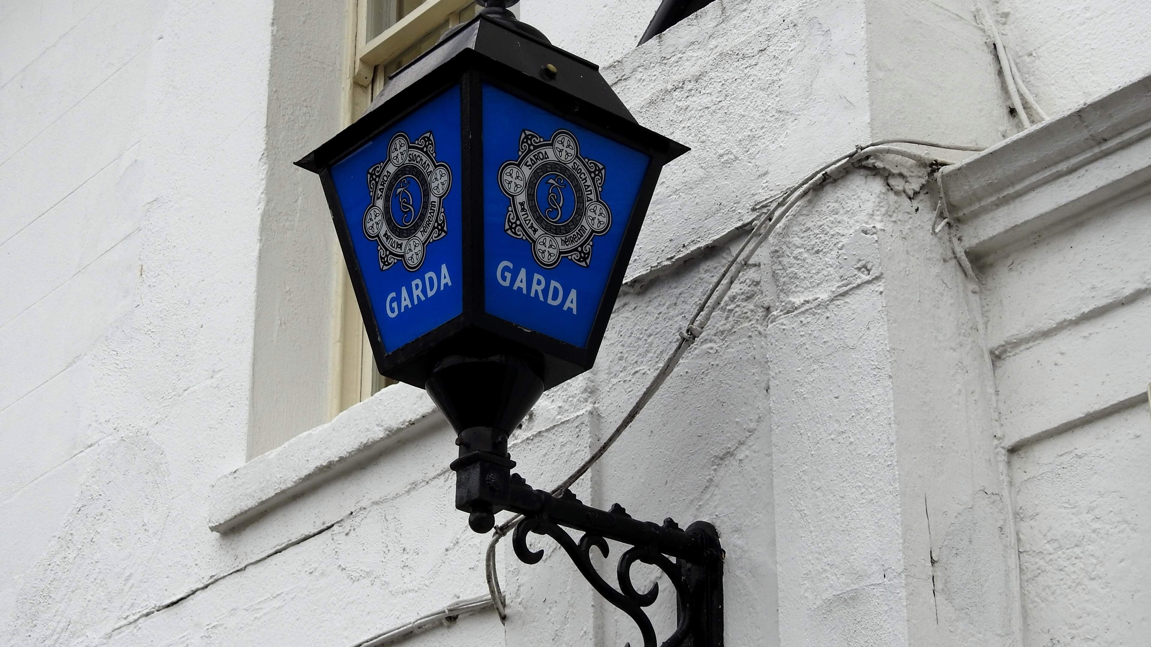 Three teens appear before Cork court after Garda car allegedly rammed by stolen SUV