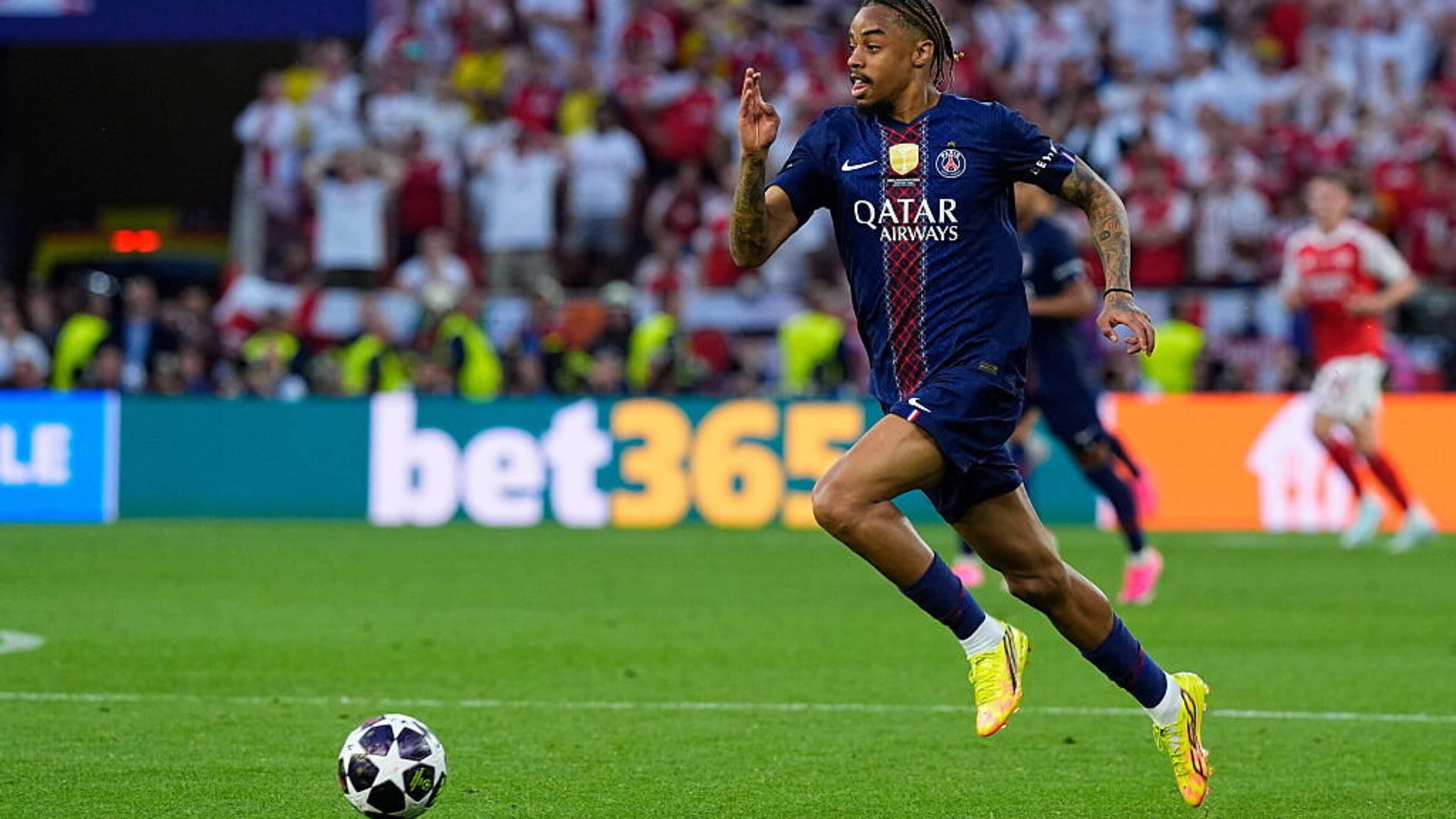 EPL: Liverpool prepare bid for PSG’s Barcola – Report