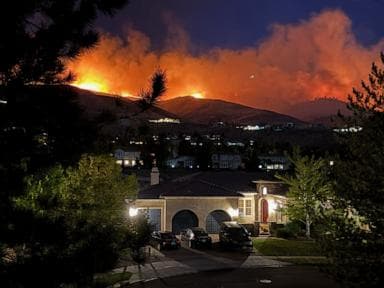 Out-of-control Hawk Fire surpasses 15,000 acres near Reno, spurs 42,000 evacuations