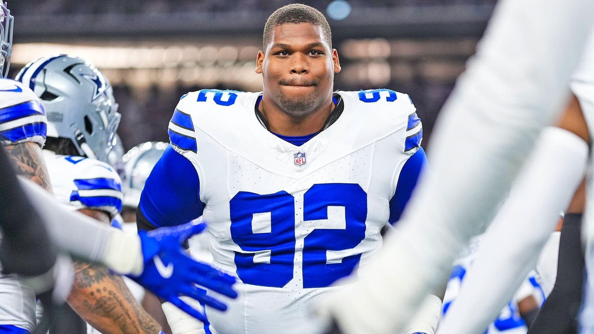 Cowboys Sign Star Defender to Massive $100 Million Contract Extension
