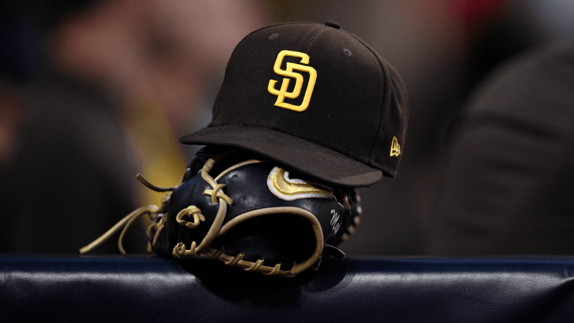Padres' minor-league catching coordinator detained by ICE in Texas