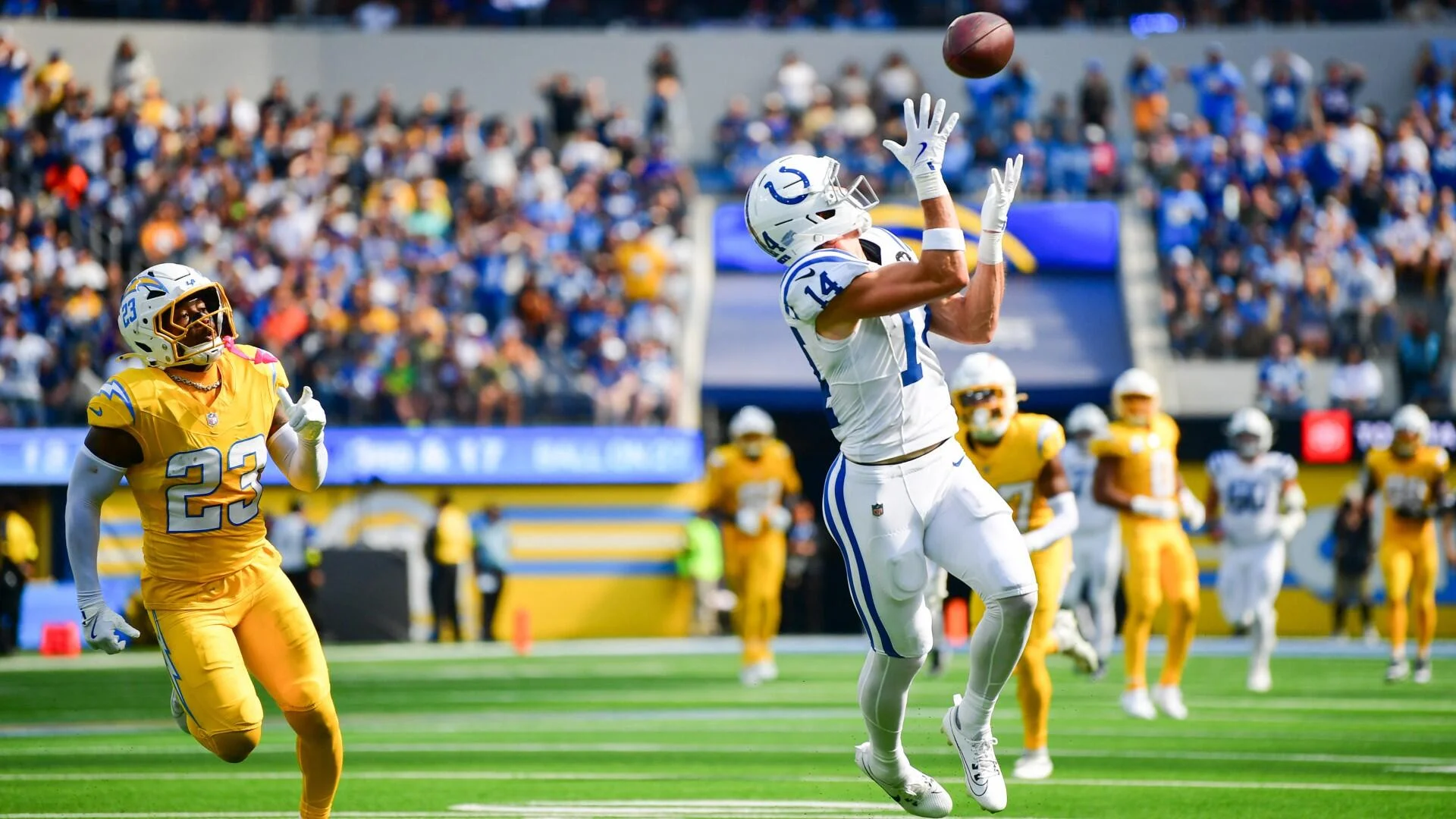 Fantasy football rankings 2026: Top sleepers, breakouts, busts via model that hit Daniel Jones' surprise year
