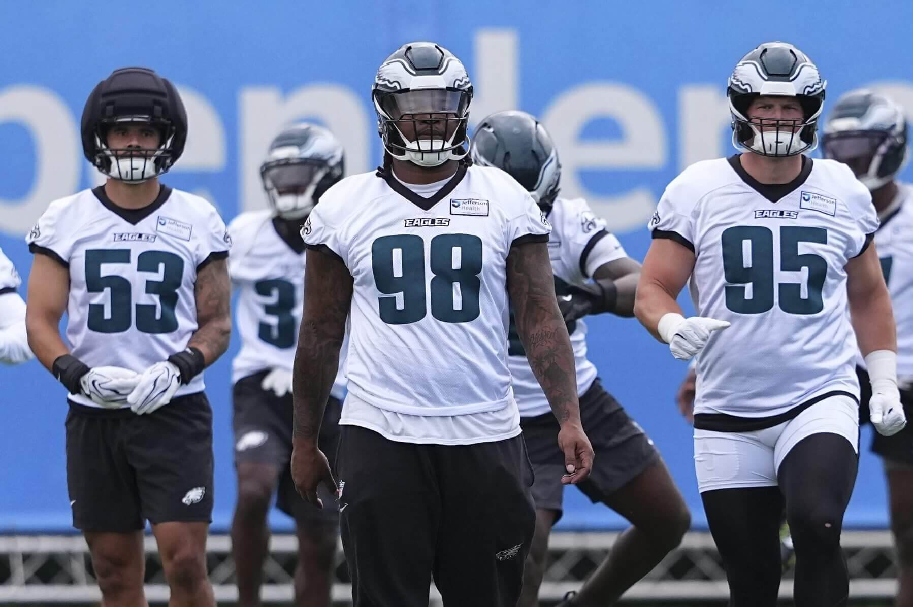 What we learned at Eagles camp: Defense outplays offense; Jalyx Hunt, Jalen Carter excel