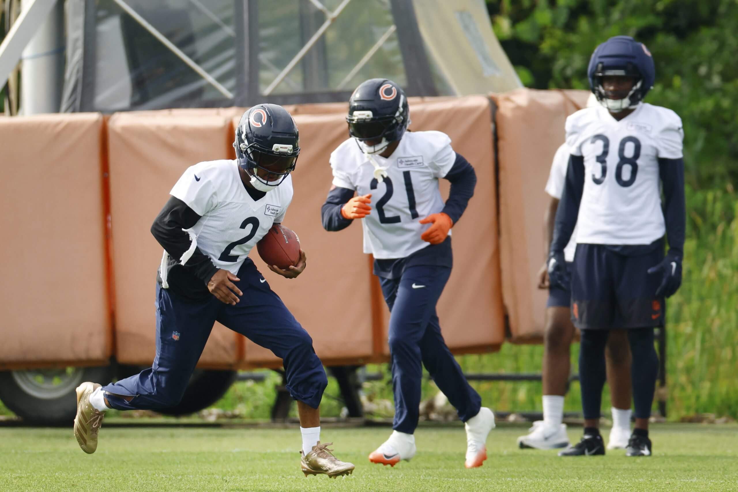 Bears star offseason addition Coby Bryant to miss 8-10 weeks with knee injury