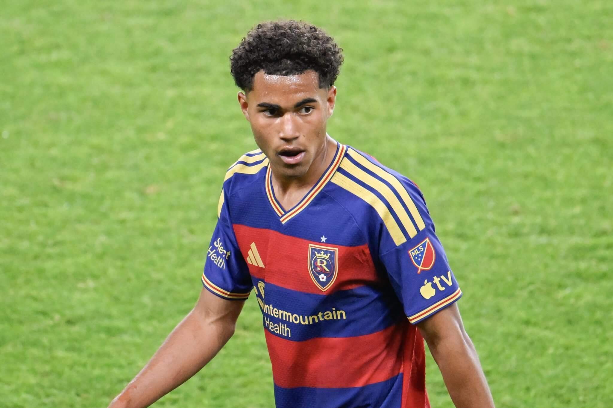 Crystal Palace in advanced talks to complete £11m deal for Real Salt Lake wing-back Zavier Gozo