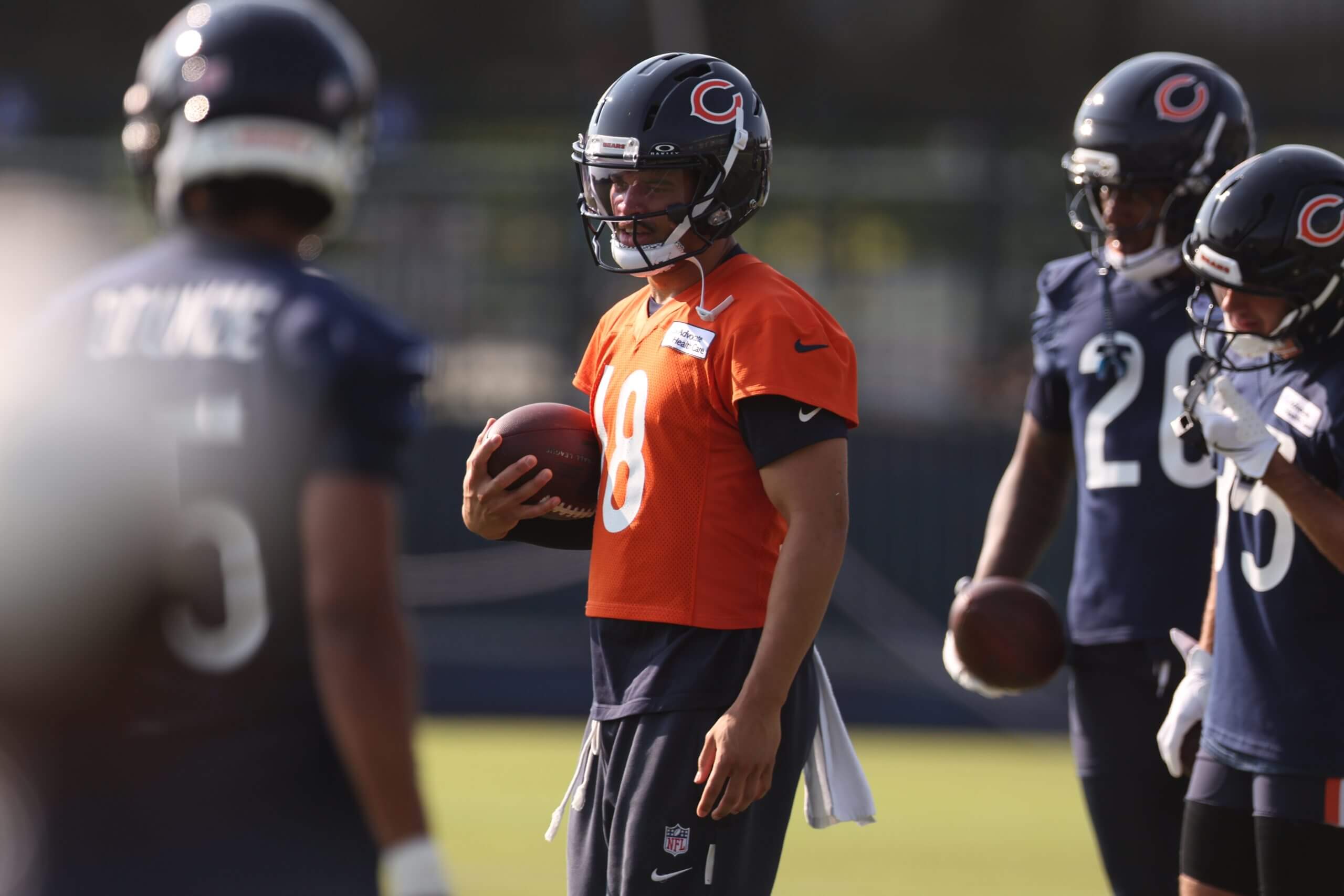 Chicago Bears offense sputters, linebacker Devin Bush flashes his speed