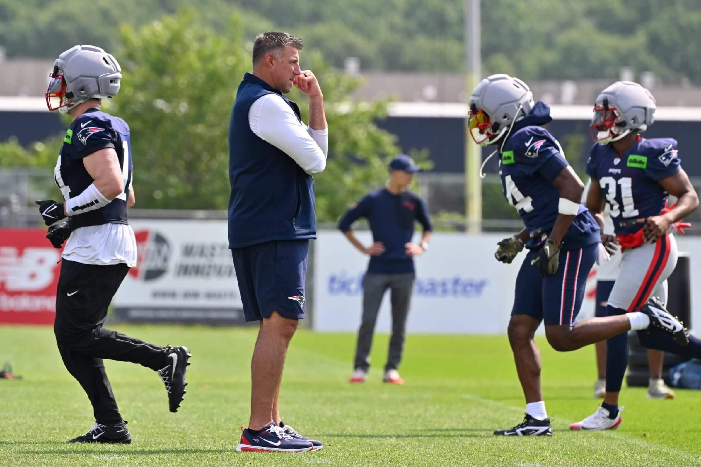 Patriots training camp: Thoughts on the team's 44 defensive players after one week