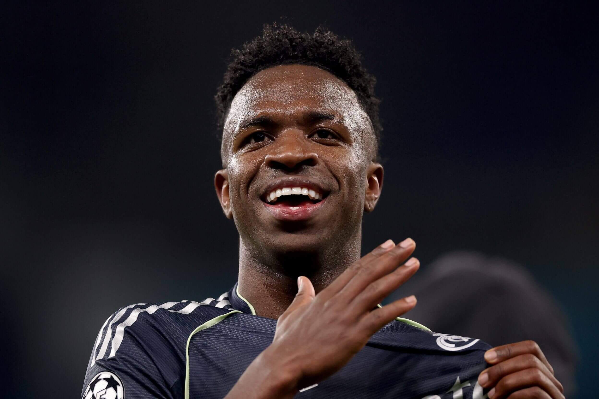 Vinicius Junior, Real Madrid reach agreement over new contract