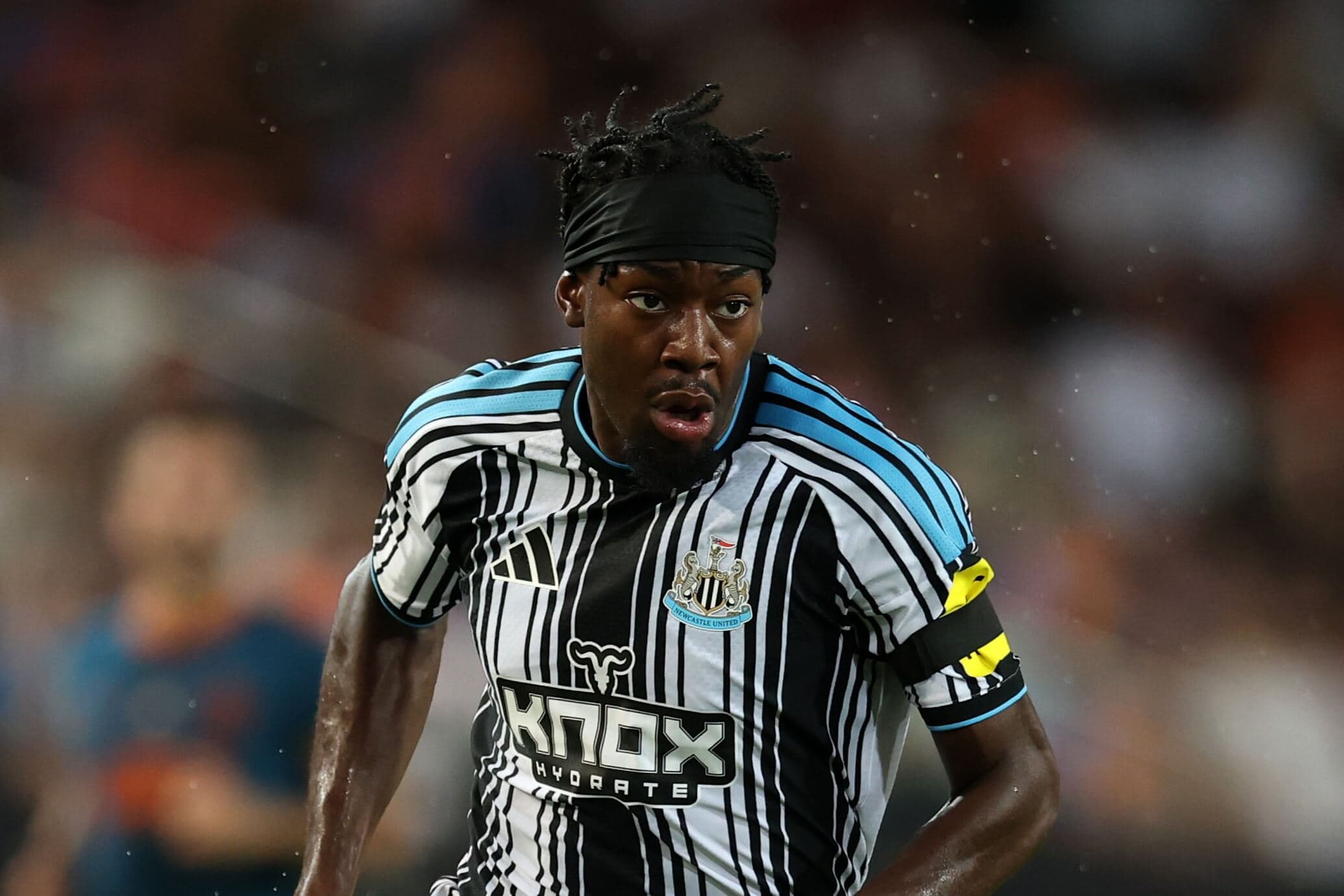 Newcastle's Anthony Elanga avoids serious injury after being taken off on stretcher against Valencia