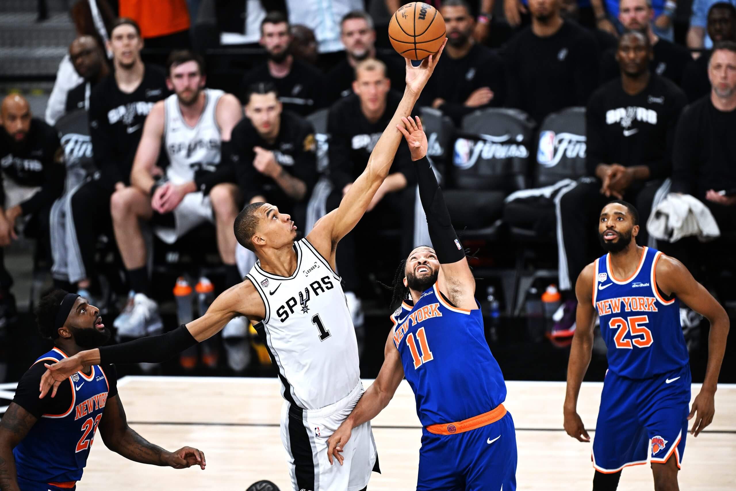 San Antonio Spurs schedule takeaways: A finals rematch on Christmas and an Austin wrinkle