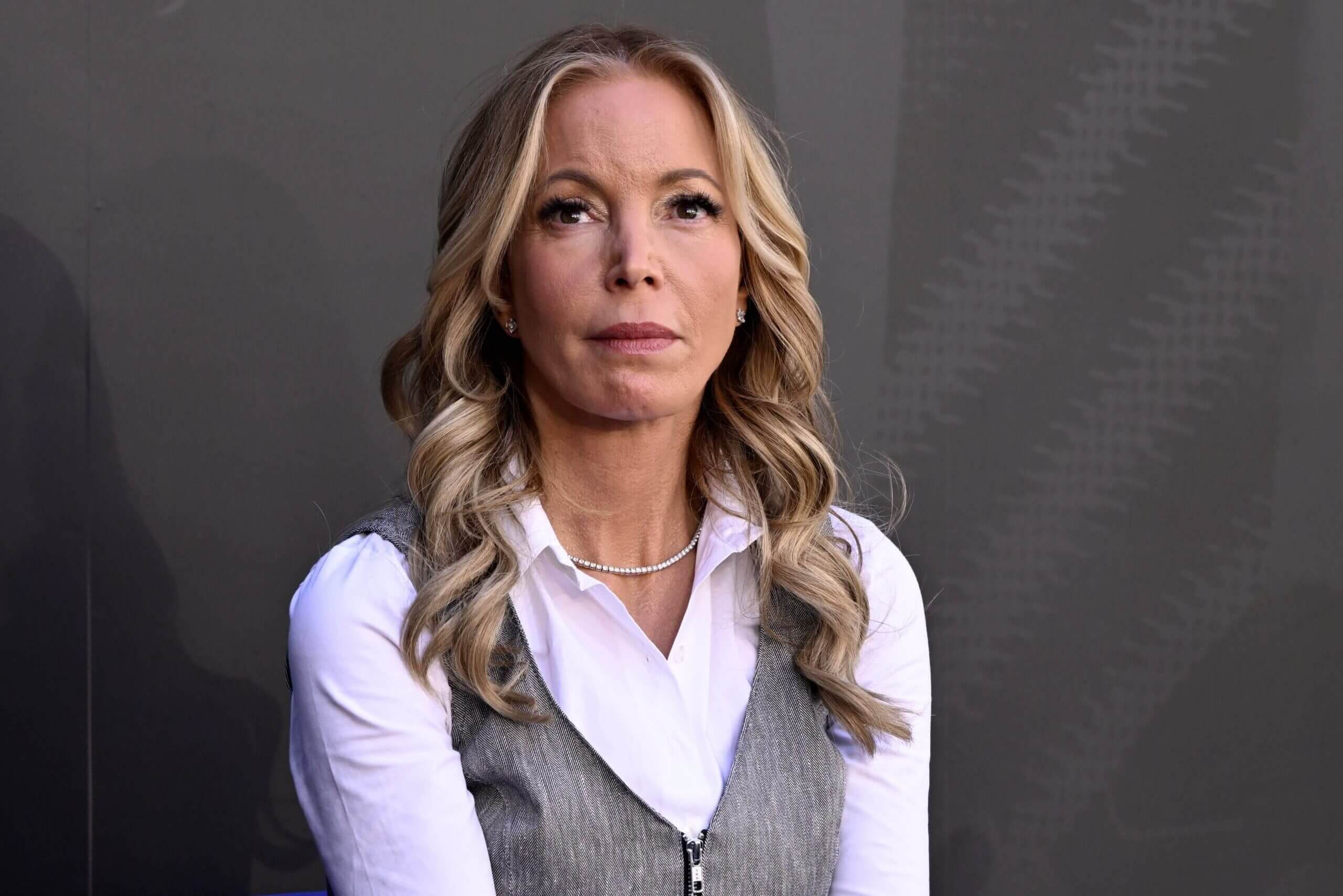 The Lakers, the Buss family and a 47-year ownership that could be nearing its end