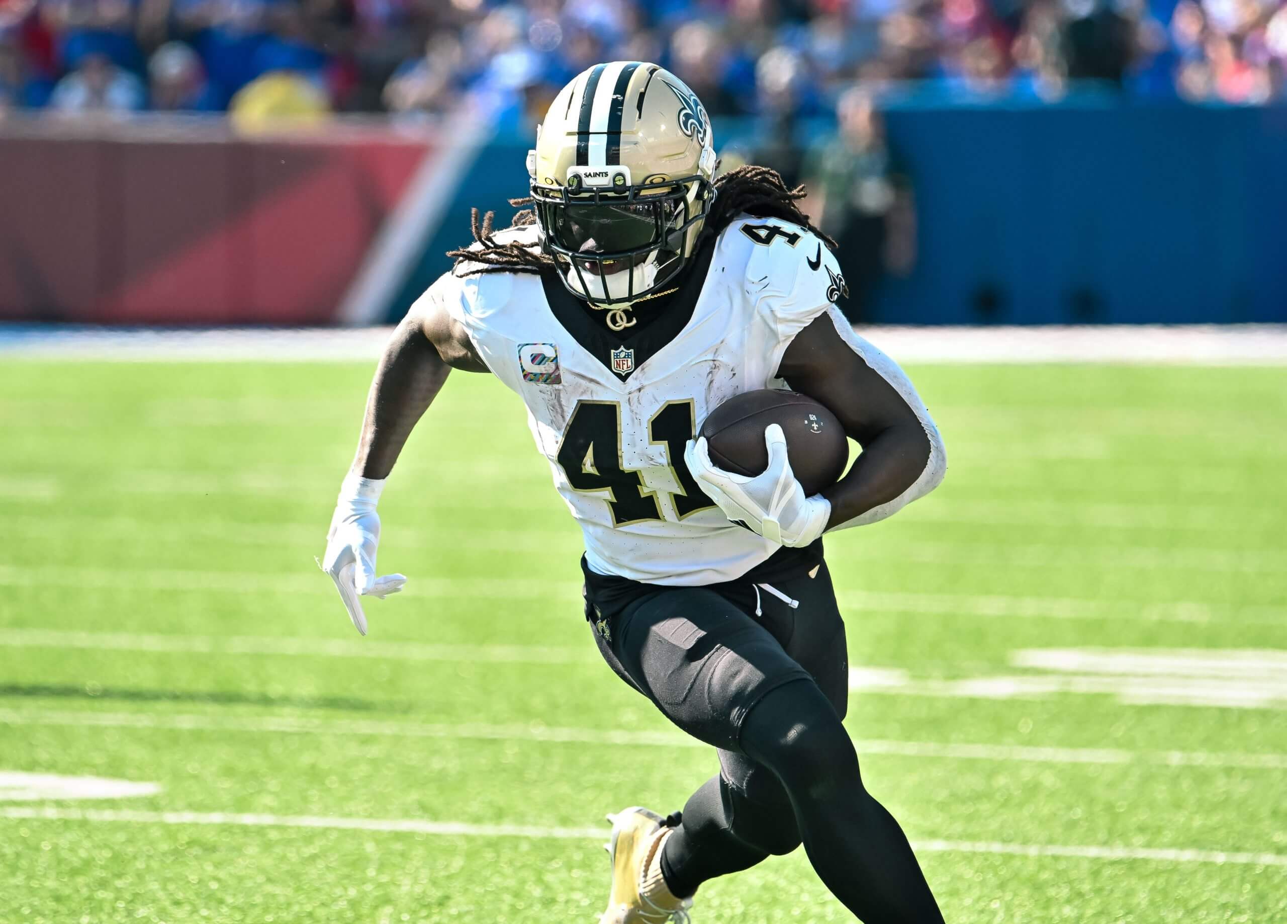 Saints' Alvin Kamara out at least a month with sprained MCL: Source