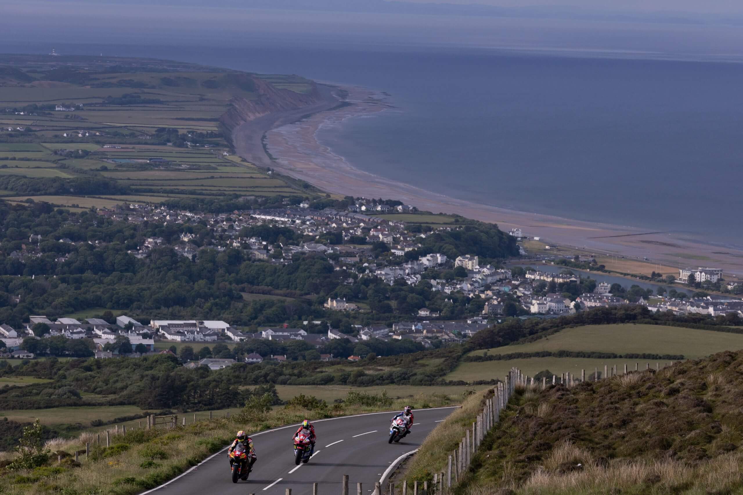 Two riders killed in crashes during qualifying for Manx Grand Prix
