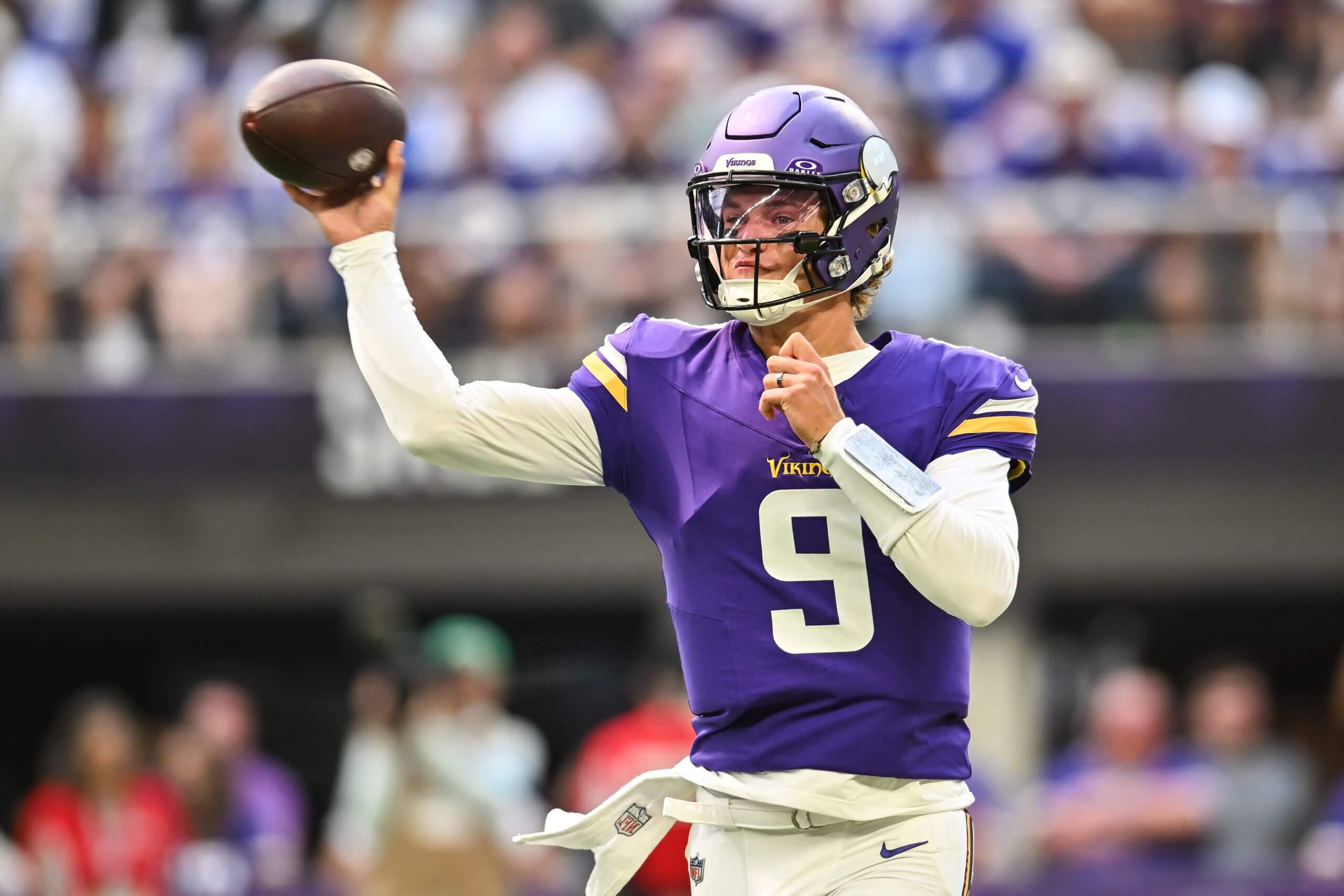 J.J. McCarthy’s struggles, injury vs. Ravens spotlight Vikings' backup QB question