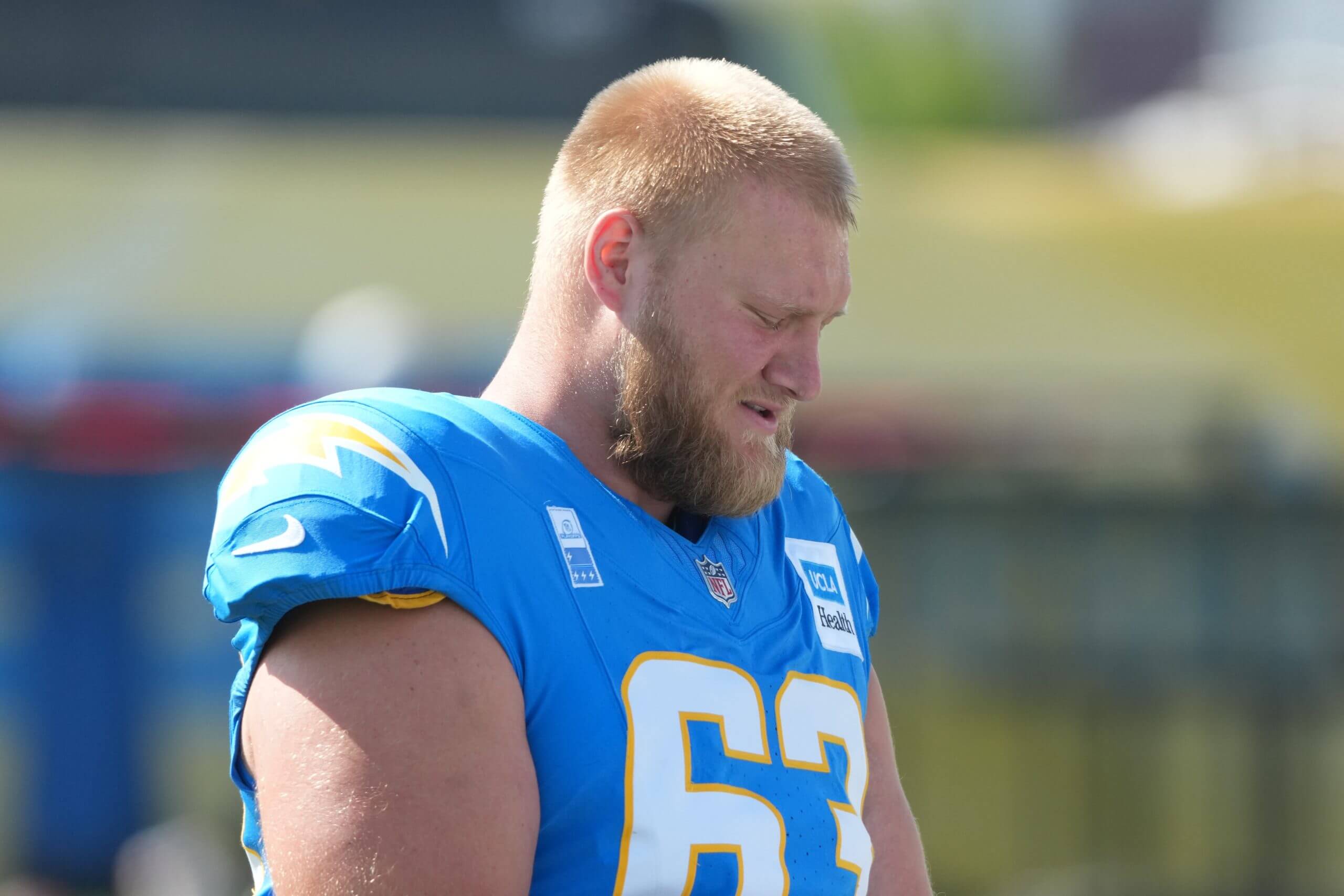 Chargers put center Tyler Biadasz on IR after he injured left knee in joint practice with 49ers