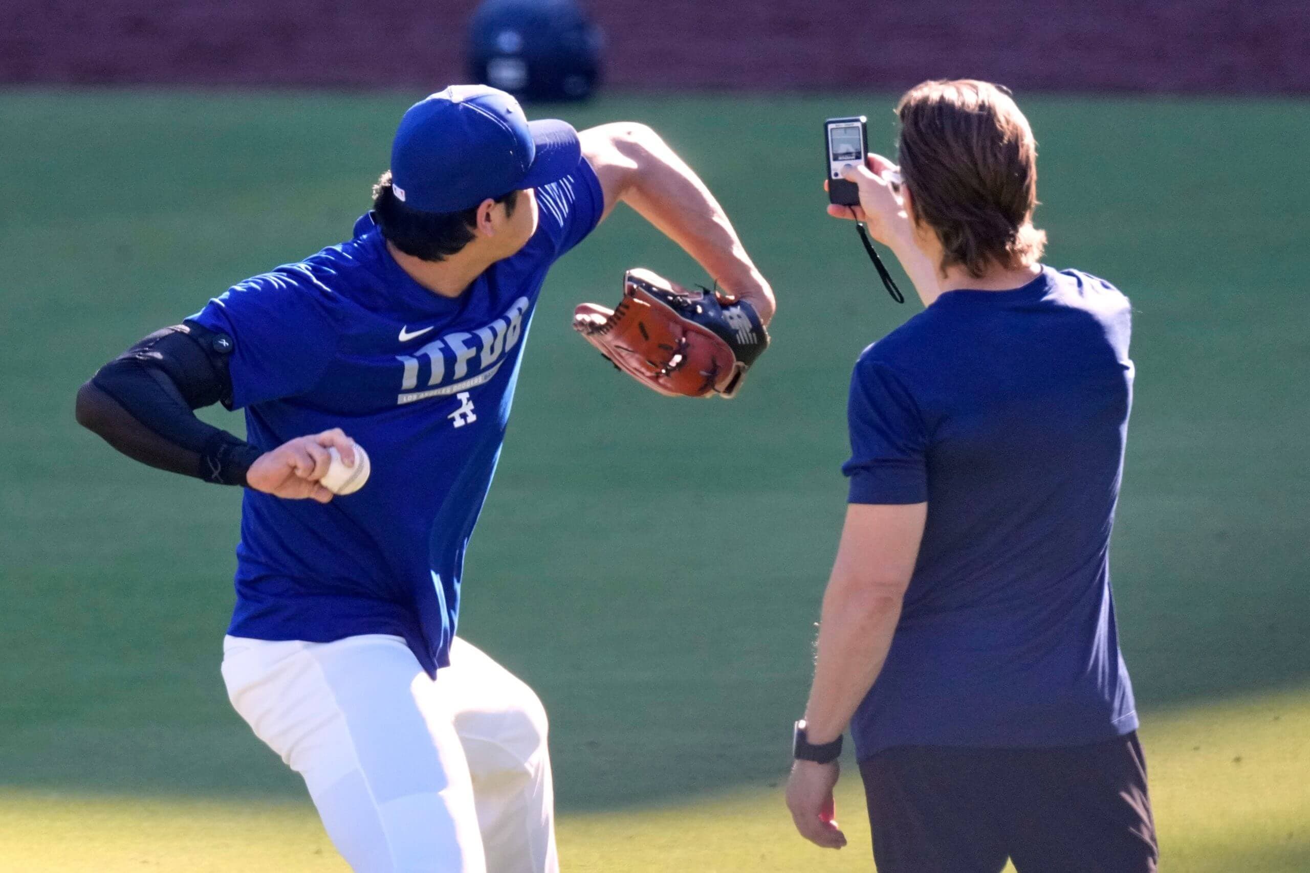 Shohei Ohtani's return to the mound is imminent. How will the Dodgers manage him?