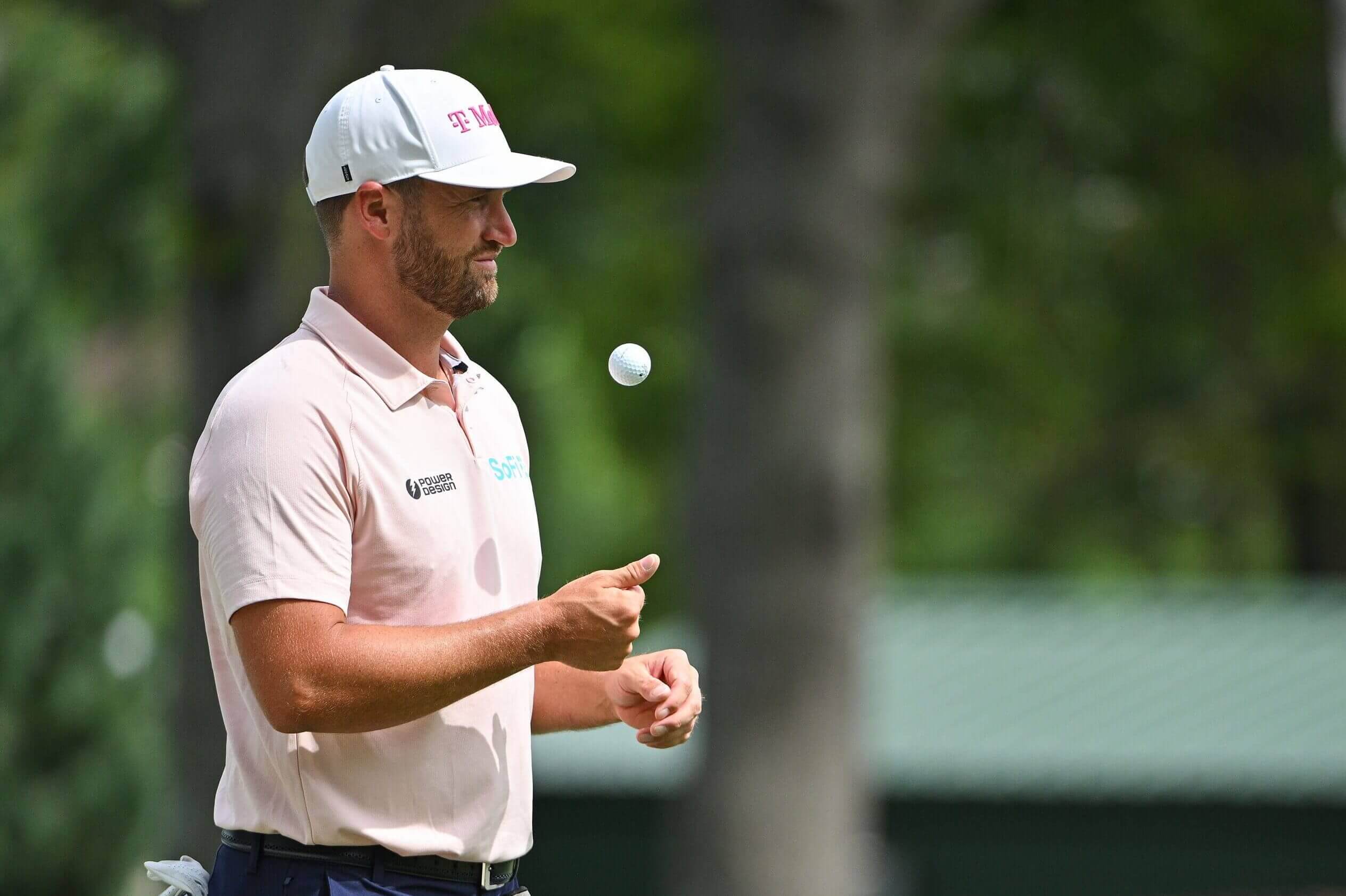 Wyndham Clark finishes with 3 straight birdies to lock up BMW Championship