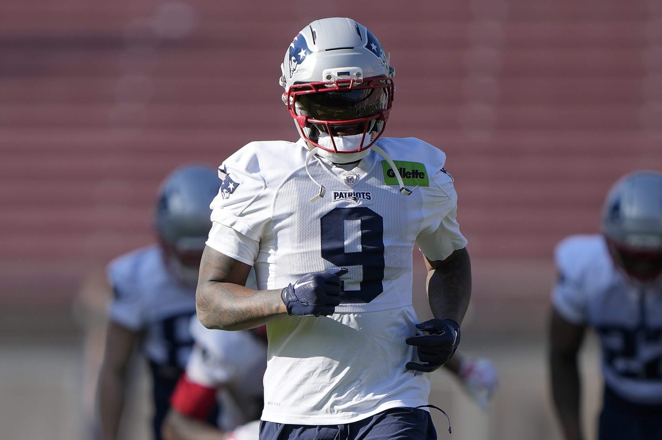 Patriots trade Kayshon Boutte to Texans for safety Jaylen Reed, draft pick