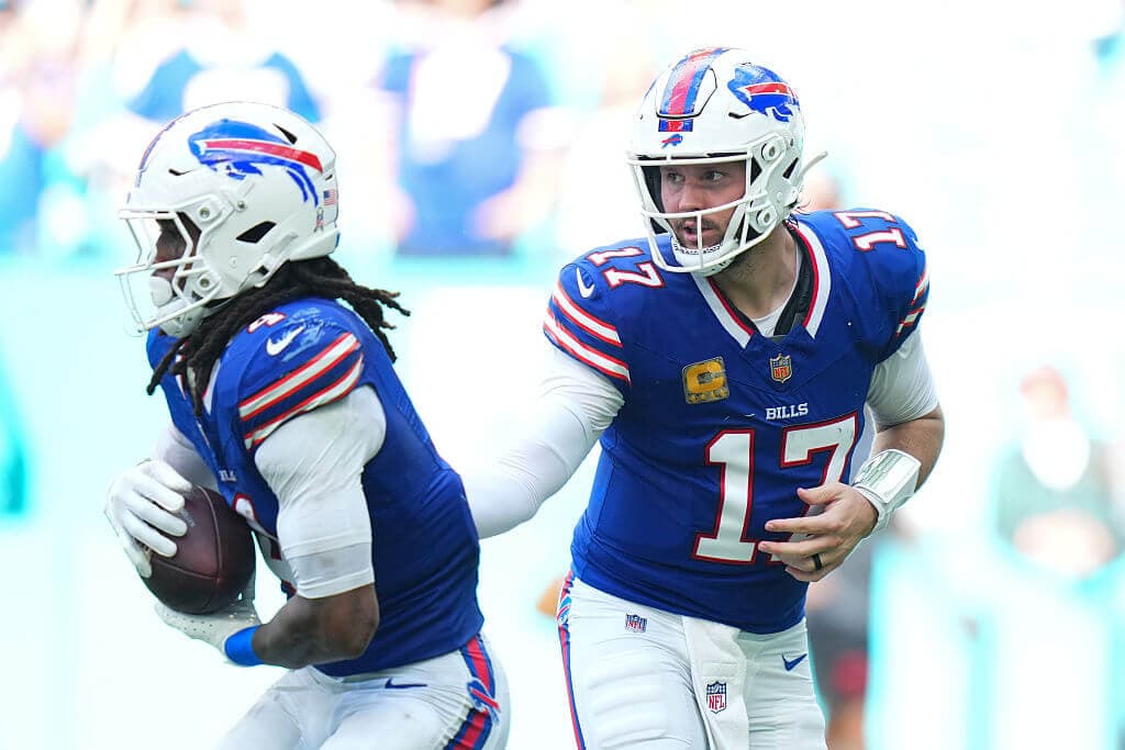 Top targets and fades for the first 8 rounds of 2026 fantasy football drafts