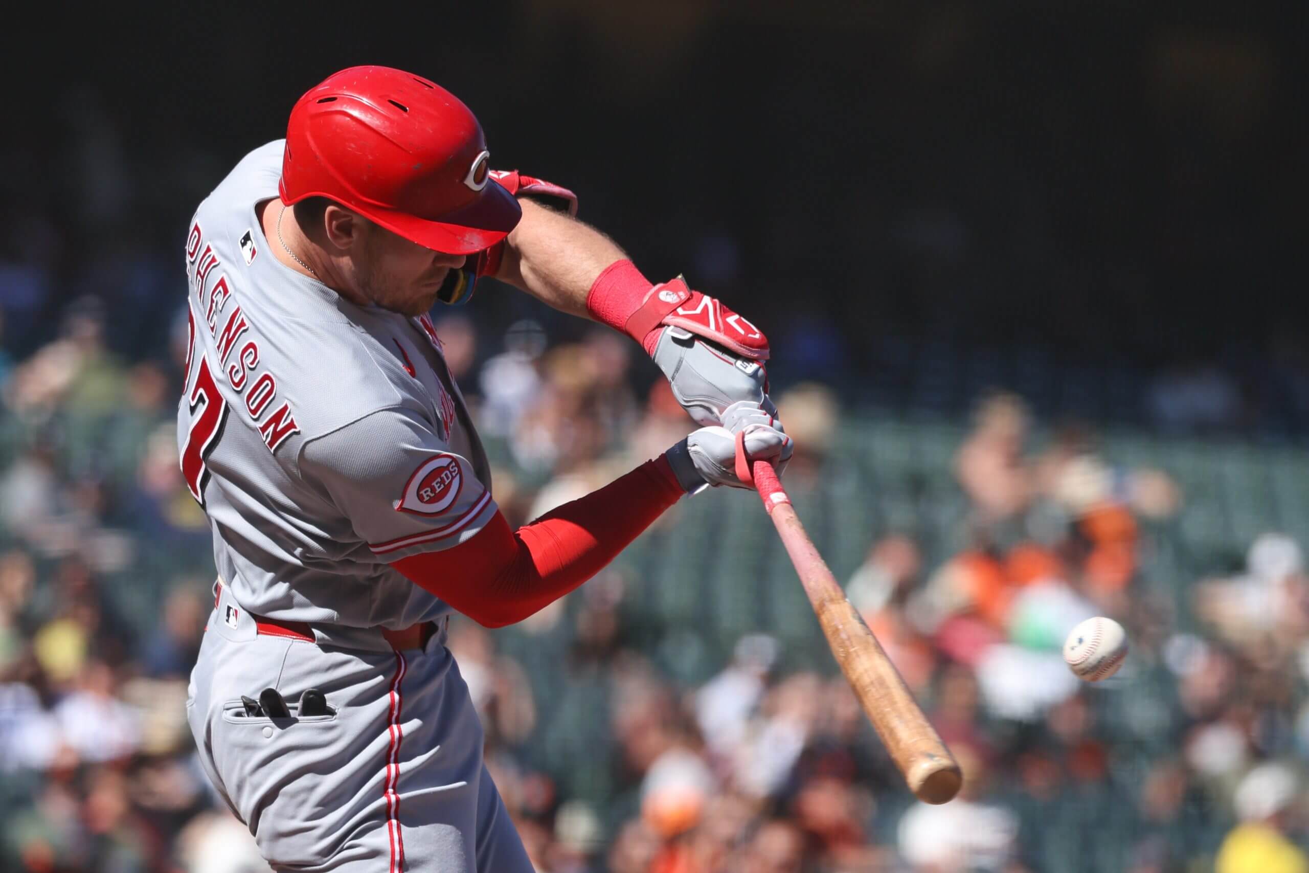 Reds storm back as Giants blow largest ninth-inning lead in franchise history