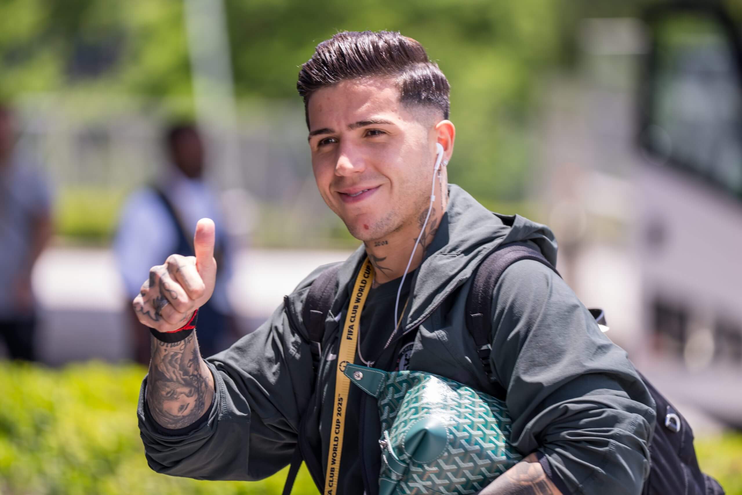 Enzo Fernandez and an absurd transfer saga that surely could have been concluded months ago