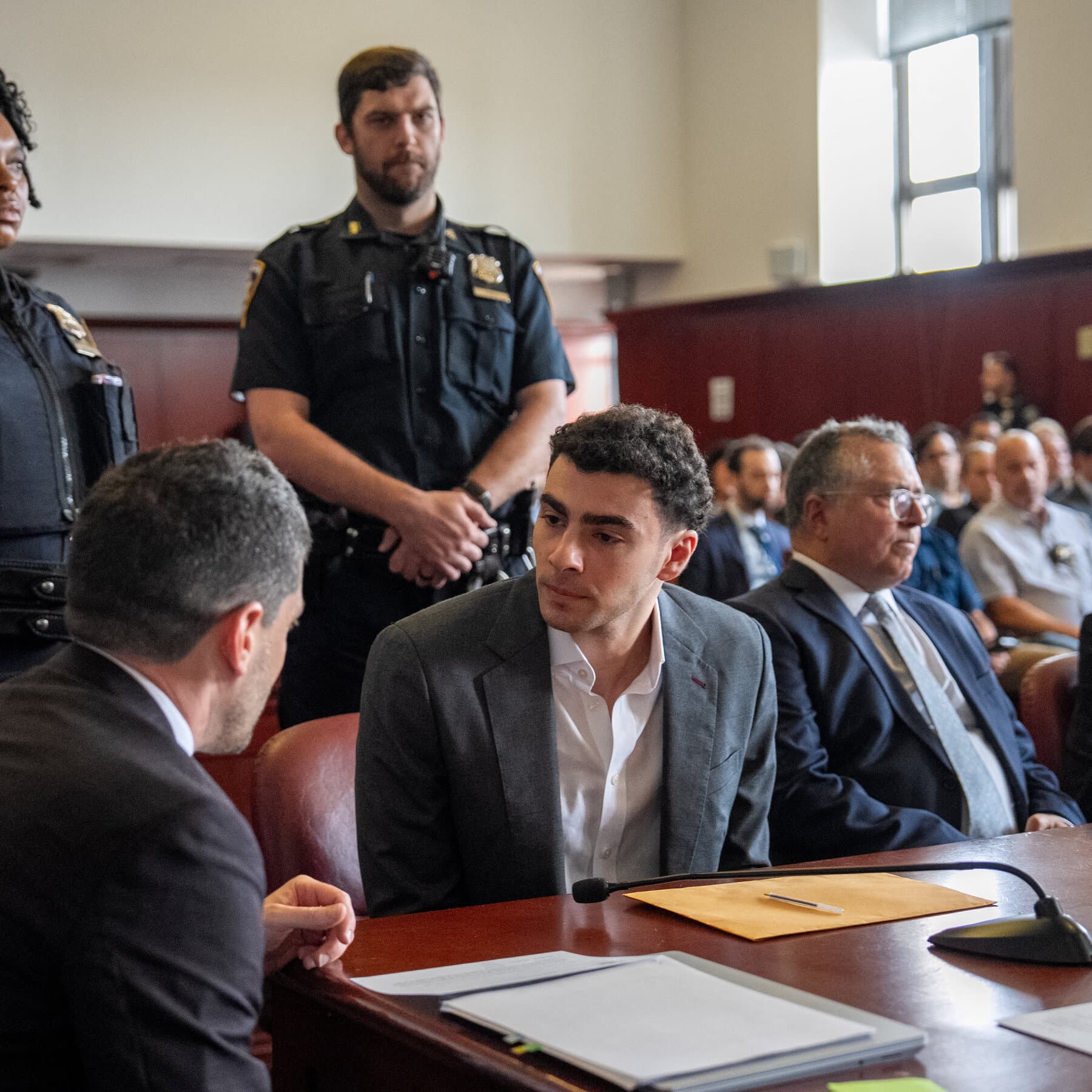 Luigi Mangione may discuss a plea deal with federal prosecutors, sources say