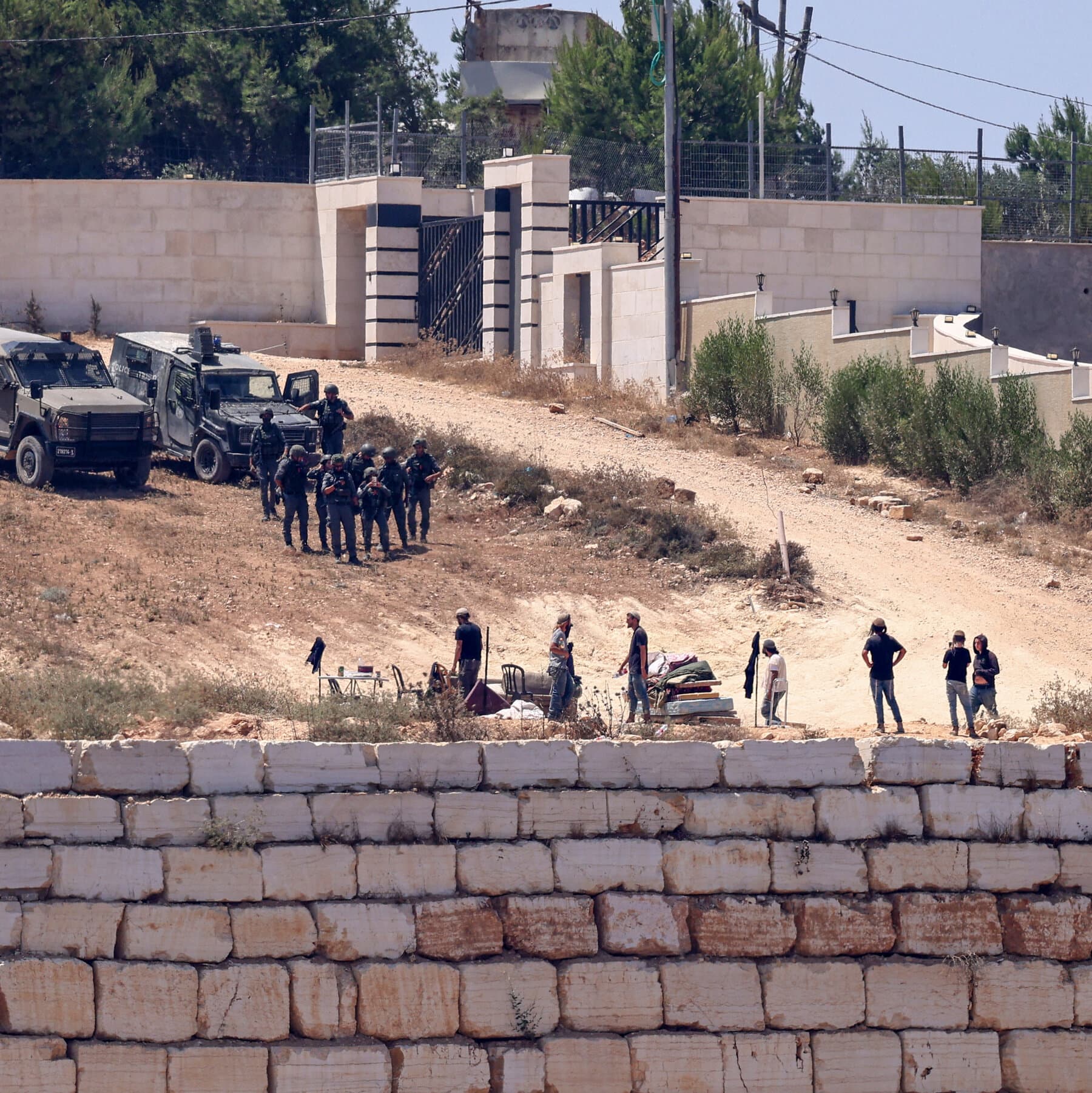 Settler Siege of Palestinian Homes Highlights Growing West Bank Chaos