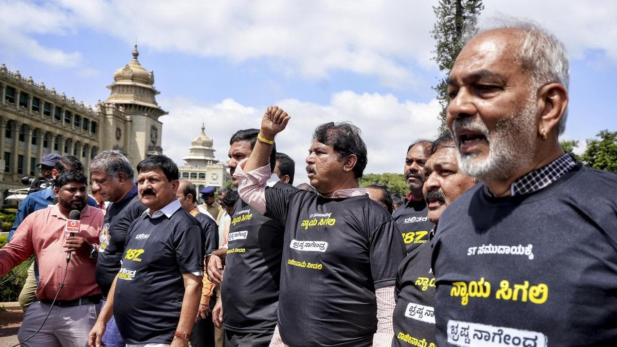 Ruling and opposition parties protest outside Vidhan Soudha in Bengaluru over resignation of B. Nagendra for embezzlement in Valmiki corporation