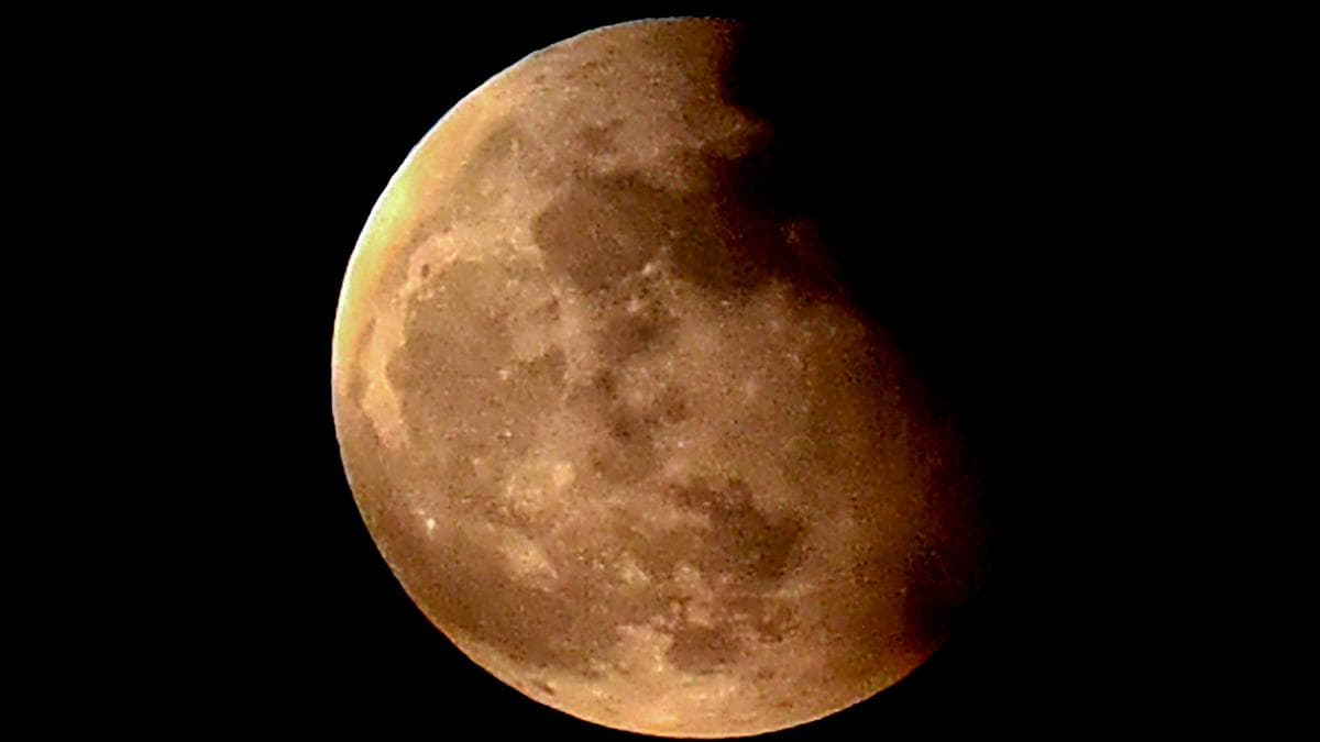 Partial lunar eclipse visibility: Blood Moon set to light up UK skies in just days as best spots to watch moment revealed